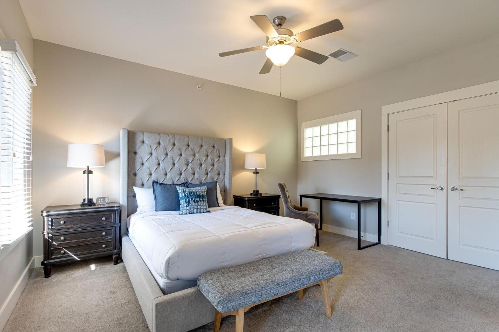 The Celebrity - Minutes To Broadway With A Balcony Apartamento Nashville Exterior foto